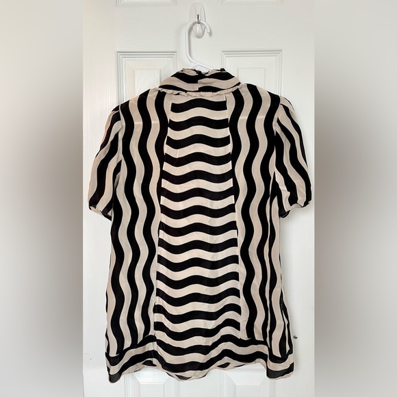 Banana Republic Silk Striped Short Sleeve Blouse with Ties - Picture 4 of 5